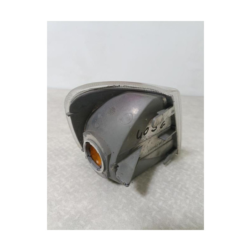 Optique avant secondaire gauche (feux)(clignotant) PEUGEOT 405 PHASE 2 BREAK d’occasion
