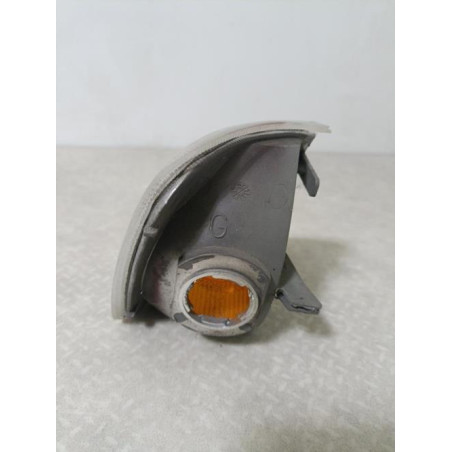 Optique avant secondaire gauche (feux)(clignotant) PEUGEOT 405 PHASE 2 BREAK d’occasion
