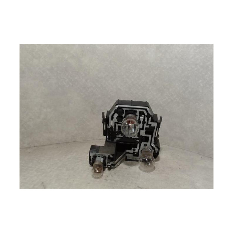Platine feu arriere droit VOLKSWAGEN  d’occasion