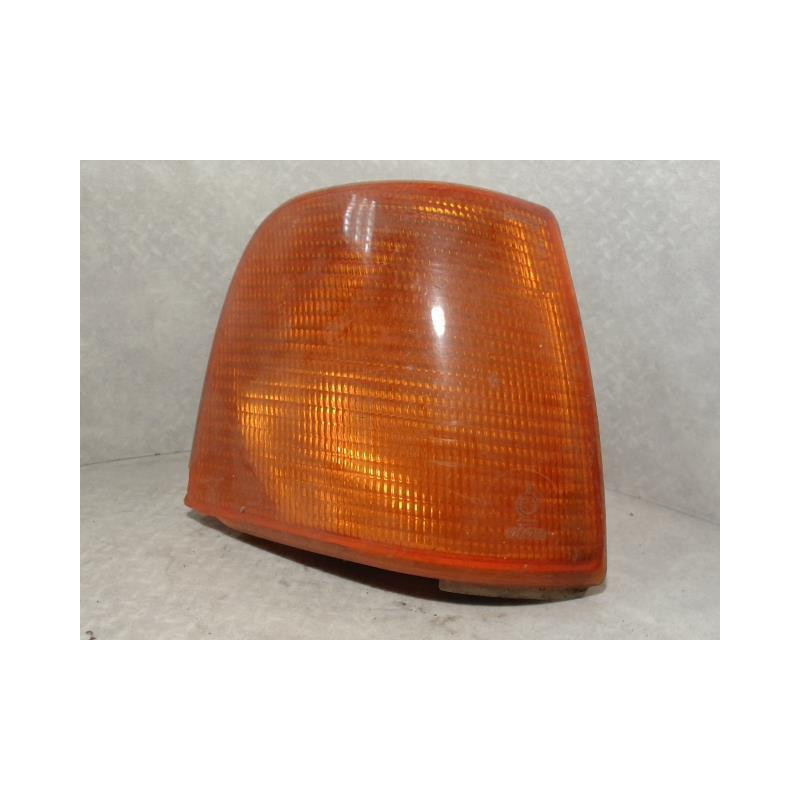 Optique avant secondaire droit (feux)(clignotant) AUDI  d’occasion
