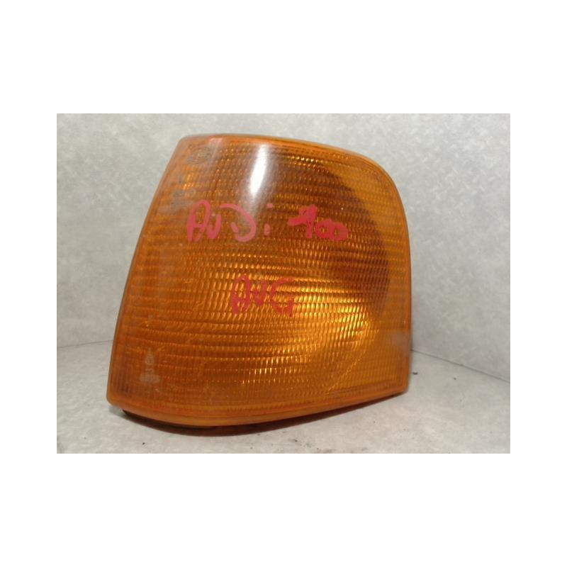 Optique avant secondaire gauche (feux)(clignotant) AUDI  d’occasion