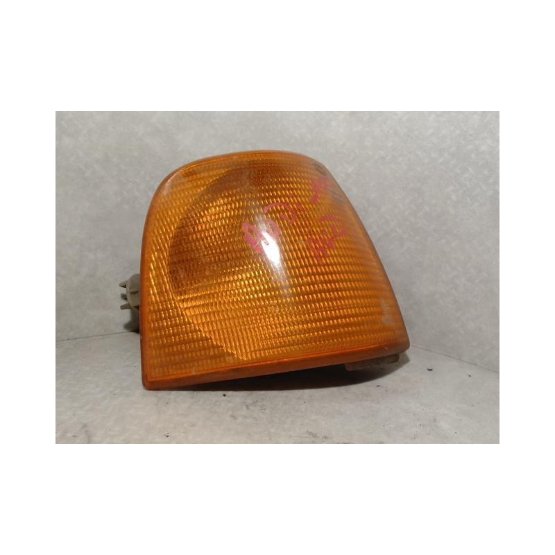 Optique avant secondaire droit (feux)(clignotant) AUDI  d’occasion