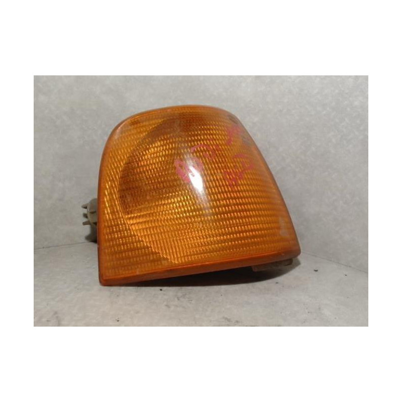 Optique avant secondaire droit (feux)(clignotant) AUDI  d’occasion