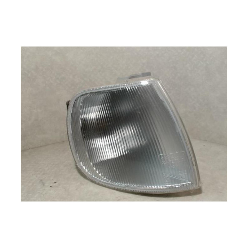 Optique avant secondaire droit (feux)(clignotant) VOLKSWAGEN POLO 3 PHASE 1 d’occasion