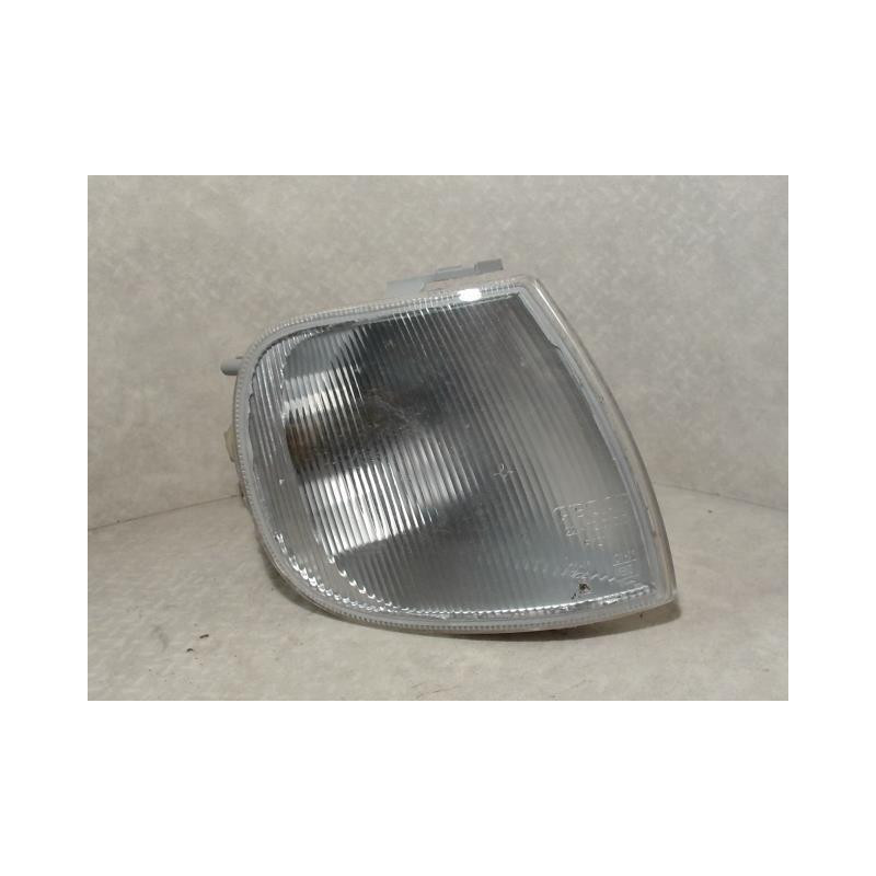 Optique avant secondaire droit (feux)(clignotant) VOLKSWAGEN POLO 3 PHASE 1 d’occasion