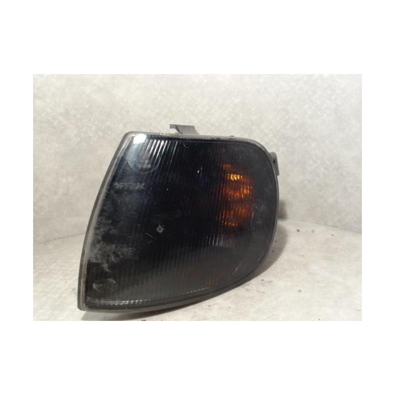 Optique avant secondaire gauche (feux)(clignotant) VOLKSWAGEN POLO 3 PHASE 1 d’occasion