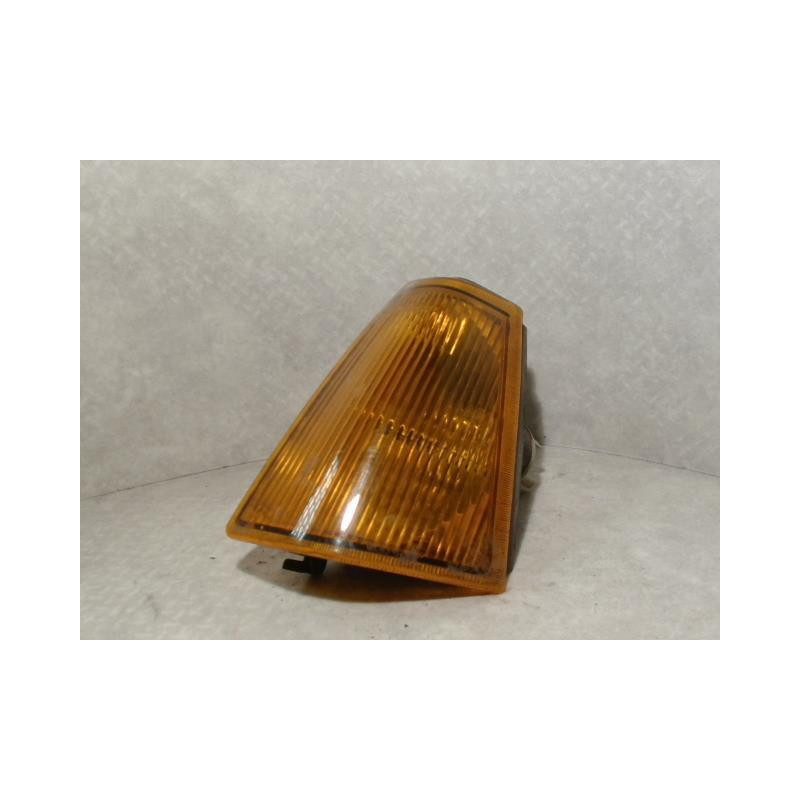Optique avant secondaire gauche (feux)(clignotant) VOLVO 340 d’occasion