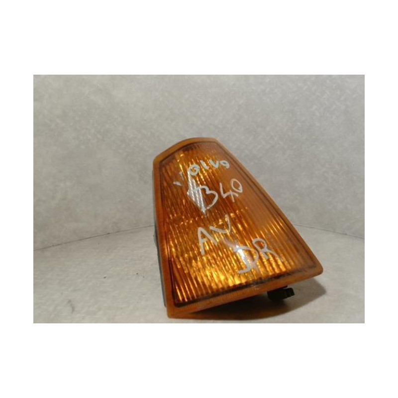 Optique avant secondaire droit (feux)(clignotant) VOLVO  d’occasion