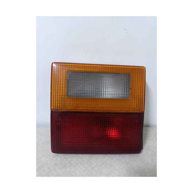 Feu arriere secondaire gauche (feux) AUDI 100 2 PHASE 1 d’occasion