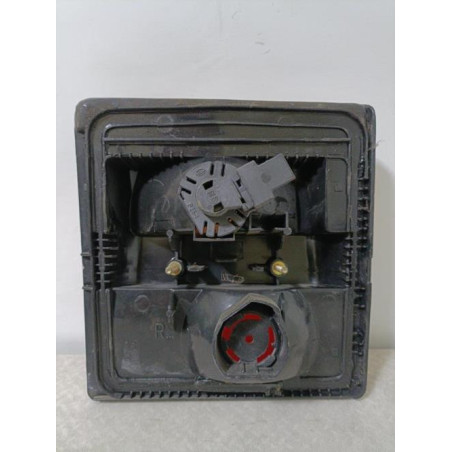 Feu arriere secondaire droit (feux) AUDI 100 2 AVANT PHASE 1 BREAK d’occasion