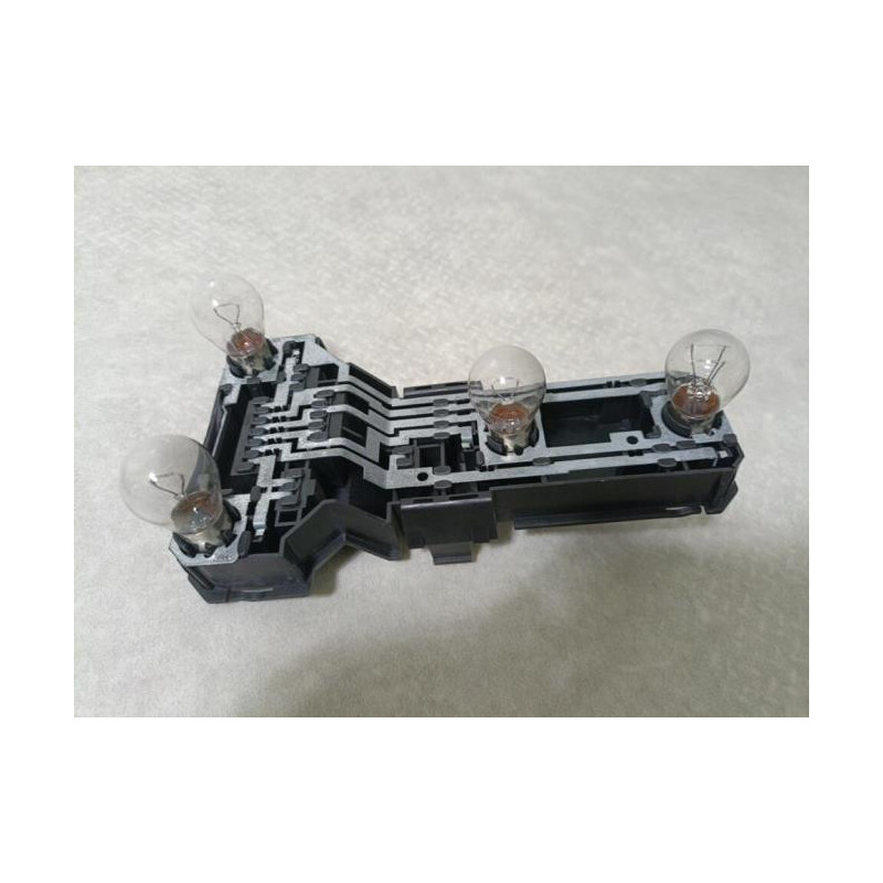 Platine feu arriere gauche VOLKSWAGEN 1.9 TDI 115 8V d’occasion