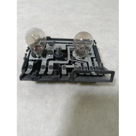 Platine feu arriere gauche AUDI 80 3 PHASE 2 d’occasion