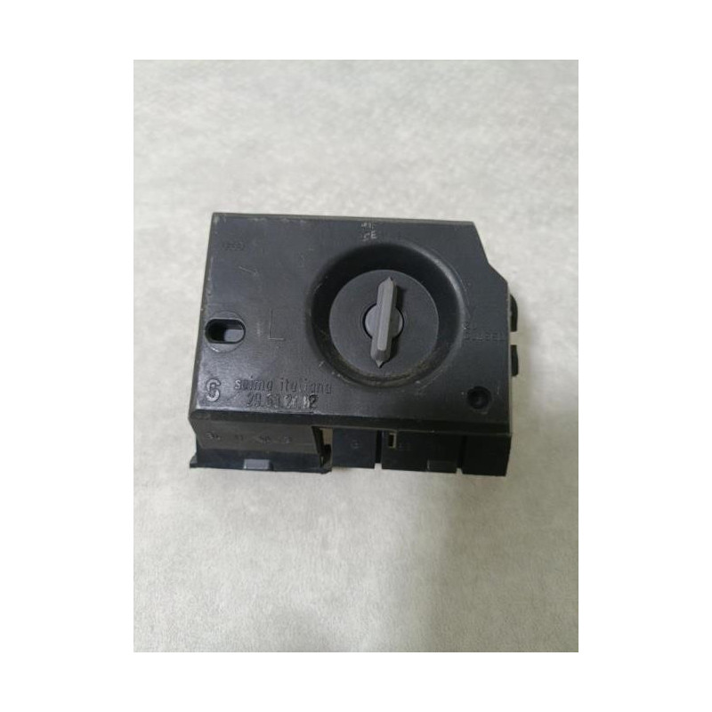 Platine feu arriere gauche AUDI 80 3 PHASE 2 d’occasion