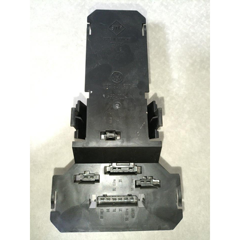 Platine feu arriere droit VOLKSWAGEN 1.9 TDI 115 8V d’occasion