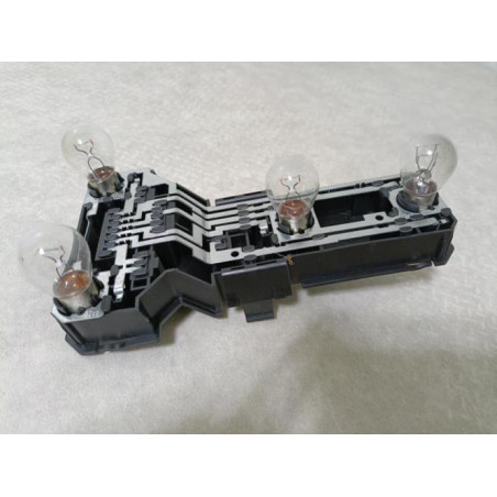 Platine feu arriere droit VOLKSWAGEN 1.9 TDI 115 8V d’occasion