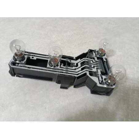 Platine feu arriere droit VOLKSWAGEN 1.9 TDI 115 8V d’occasion