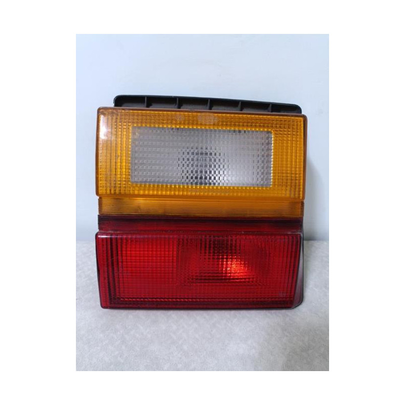 Feu arriere secondaire gauche (feux) AUDI 100 3 d’occasion
