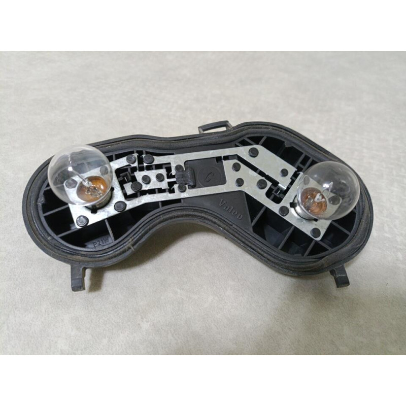 Platine feu arriere gauche RENAULT MEGANE 2 PHASE 1 d’occasion