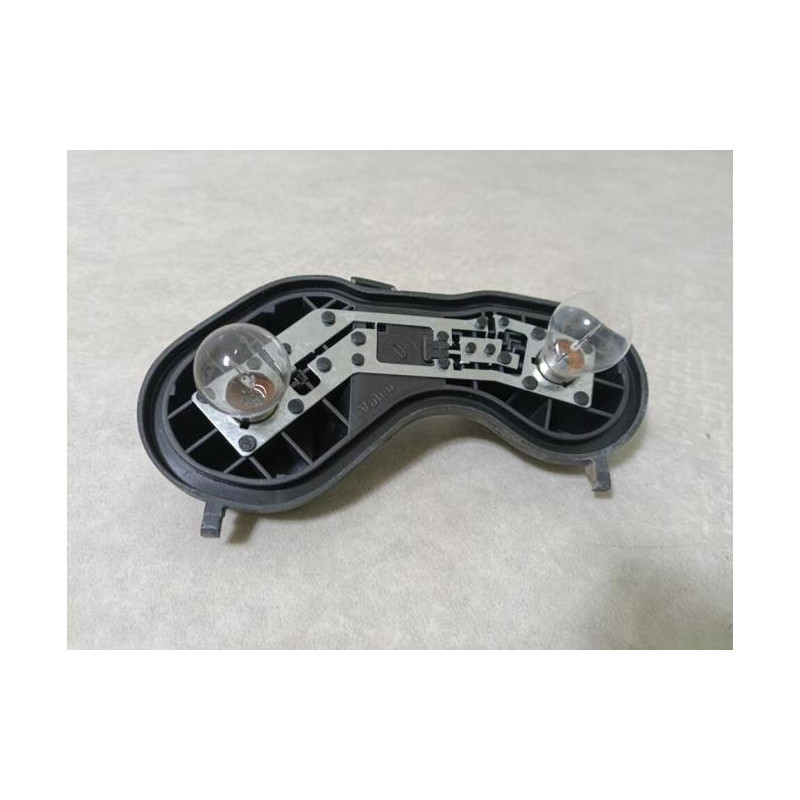 Platine feu arriere droit RENAULT MEGANE 2 PHASE 1 d’occasion