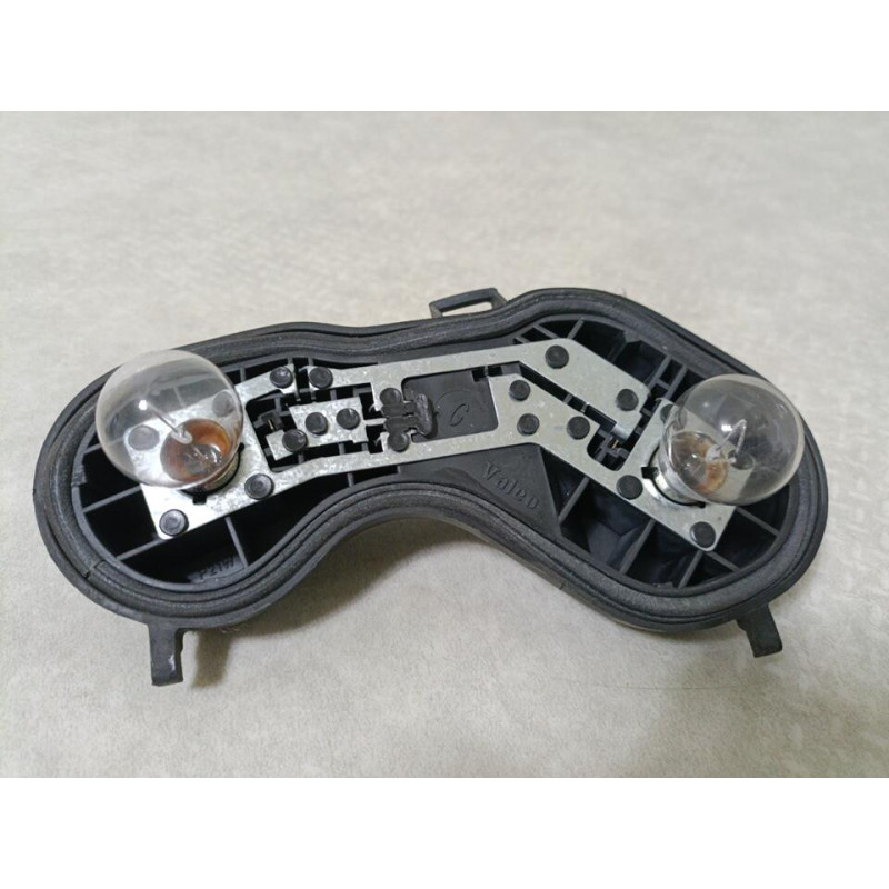 Platine feu arriere gauche RENAULT MEGANE 2 PHASE 1 d’occasion