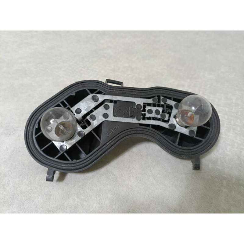 Platine feu arriere droit RENAULT MEGANE 2 PHASE 1 d’occasion