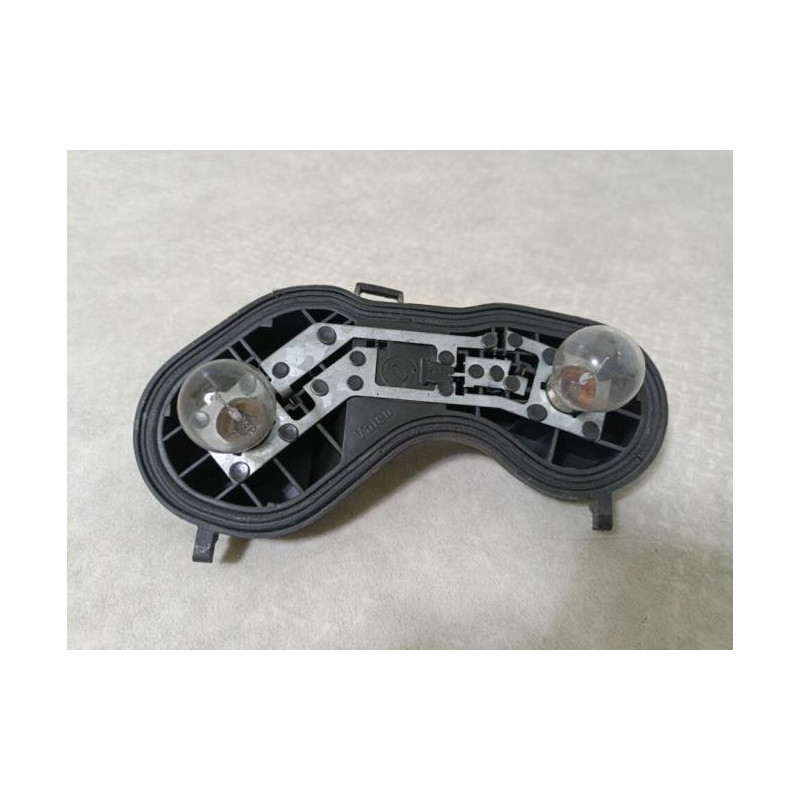 Platine feu arriere droit RENAULT MEGANE 2 PHASE 1 d’occasion