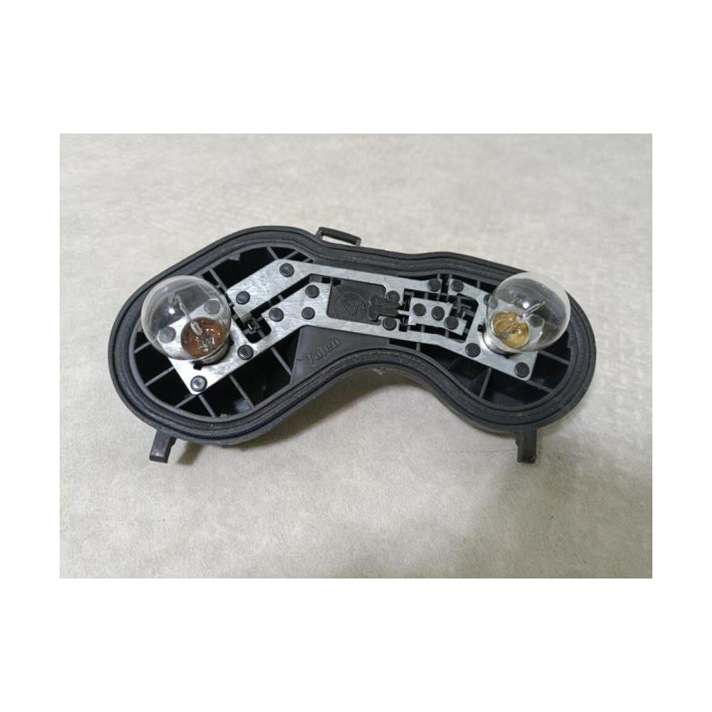 Platine feu arriere droit RENAULT MEGANE 2 PHASE 1 d’occasion