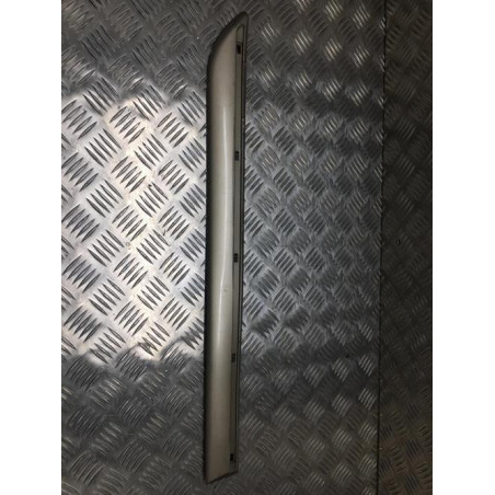 Baguette de porte arriere droite MERCEDES  d’occasion