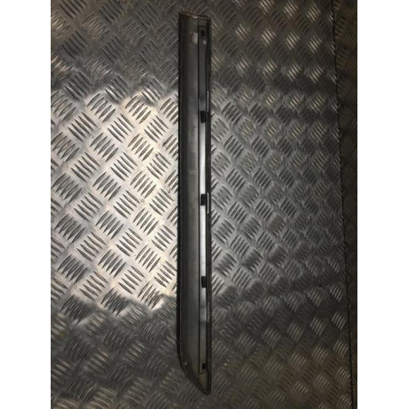 Baguette de porte arriere droite MERCEDES  d’occasion
