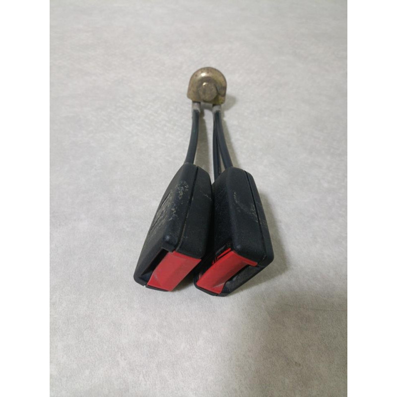 Attache ceinture arriere droit SEAT IBIZA 2 PHASE 2 d’occasion