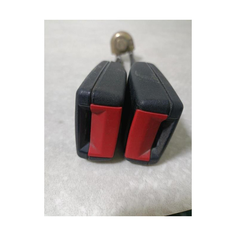 Attache ceinture arriere droit SEAT IBIZA 2 PHASE 2 d’occasion