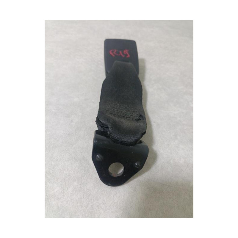 Attache ceinture arriere droit RENAULT R19 PHASE 2 d’occasion