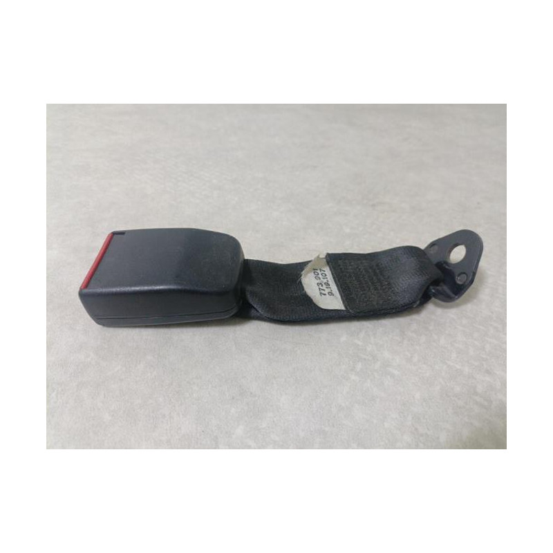 Attache ceinture arriere droit RENAULT R19 PHASE 2 d’occasion