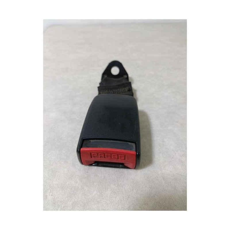 Attache ceinture arriere gauche RENAULT CLIO 1 PHASE 2 d’occasion