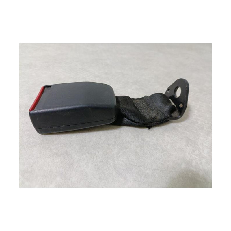 Attache ceinture arriere gauche RENAULT CLIO 1 PHASE 2 d’occasion