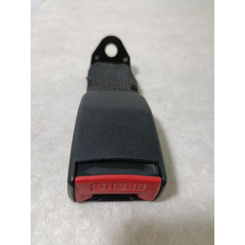 Attache ceinture arriere droit RENAULT CLIO 1 PHASE 1 d’occasion