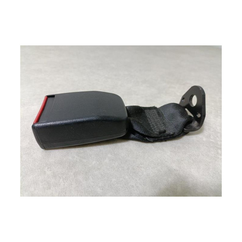 Attache ceinture arriere droit RENAULT CLIO 1 PHASE 1 d’occasion
