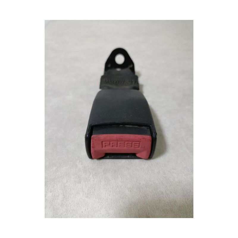 Attache ceinture arriere droit RENAULT CLIO 1 PHASE 2 d’occasion