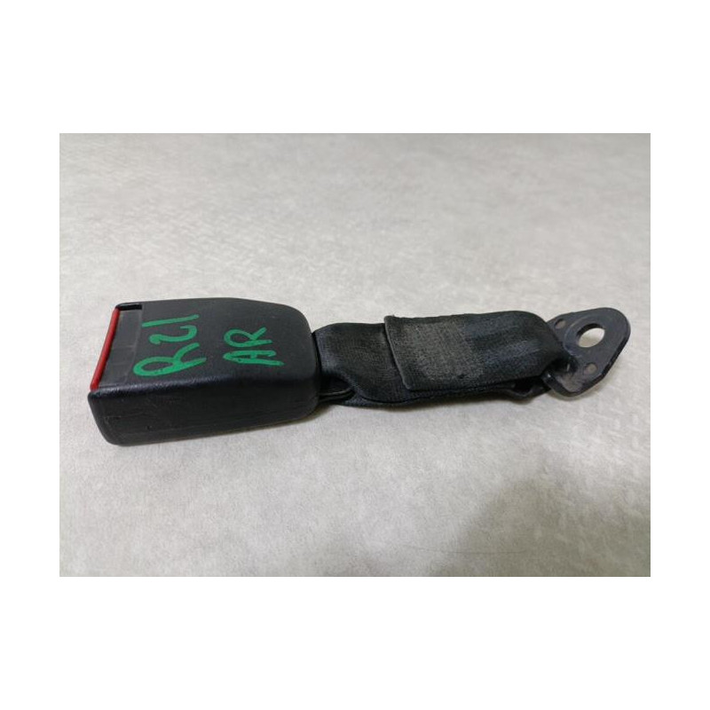 Attache ceinture arriere droit RENAULT R21 PHASE 1 d’occasion