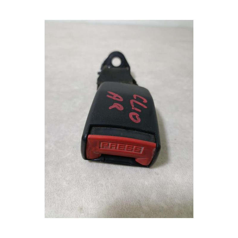 Attache ceinture arriere droit RENAULT CLIO 1 PHASE 1 d’occasion