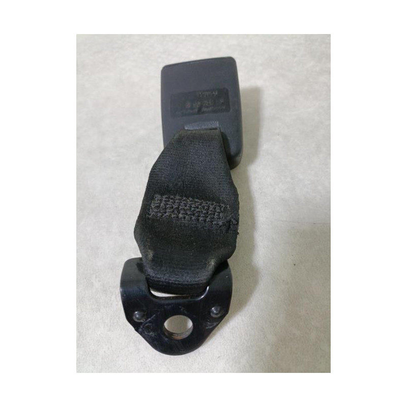 Attache ceinture arriere droit RENAULT CLIO 1 PHASE 1 d’occasion