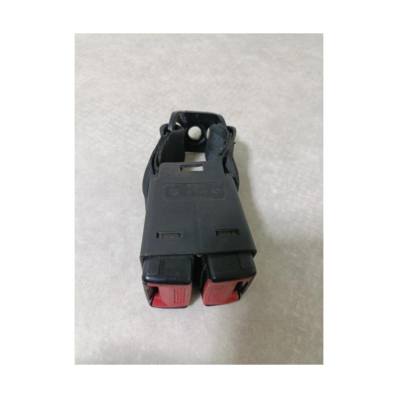Attache ceinture arriere centrale RENAULT LAGUNA 1 PHASE 2 d’occasion