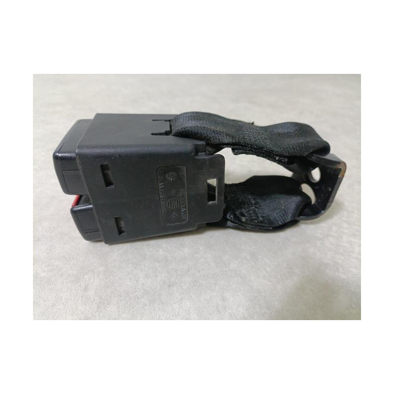 Attache ceinture arriere centrale RENAULT LAGUNA 1 PHASE 2 d’occasion