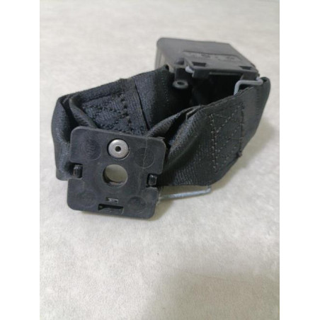 Attache ceinture arriere droit RENAULT MEGANE 1 PHASE 1 d’occasion