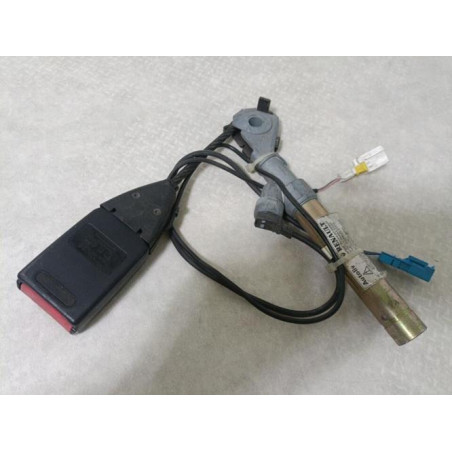 Pretensionneur de ceinture avant gauche RENAULT CLIO 2 PHASE 1 d’occasion