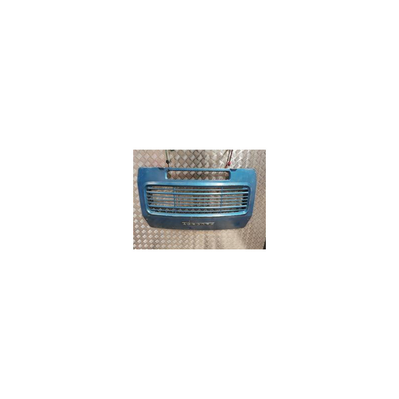 Calandre PEUGEOT J7 d’occasion