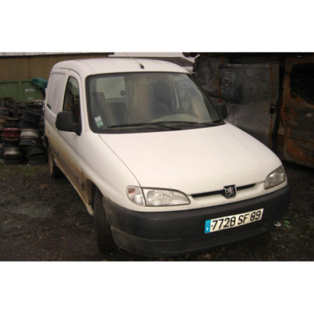 Calculateur PEUGEOT PARTNER 1 PHASE 1 d’occasion