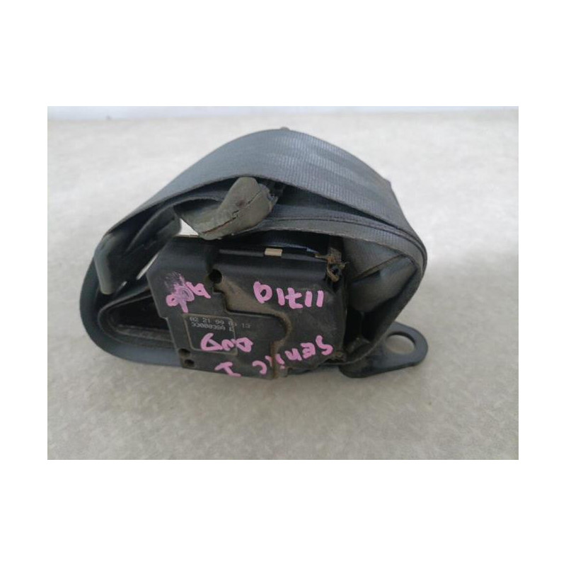 Ceinture avant droit RENAULT SCENIC 1 PHASE 1 d’occasion