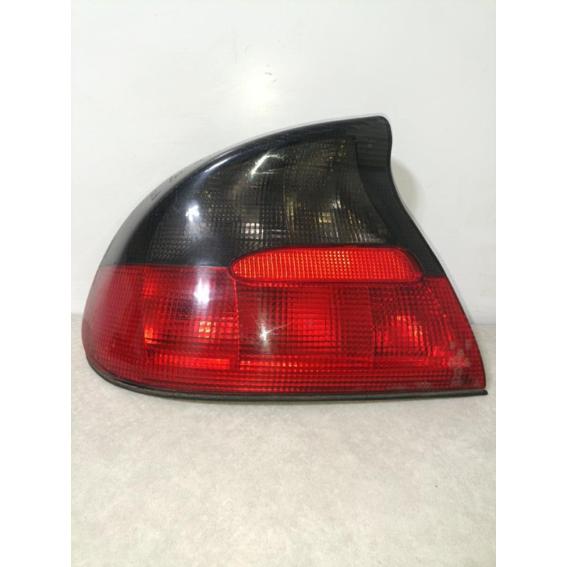 Feu arriere principal gauche (feux) OPEL TIGRA 1 COUPE d’occasion