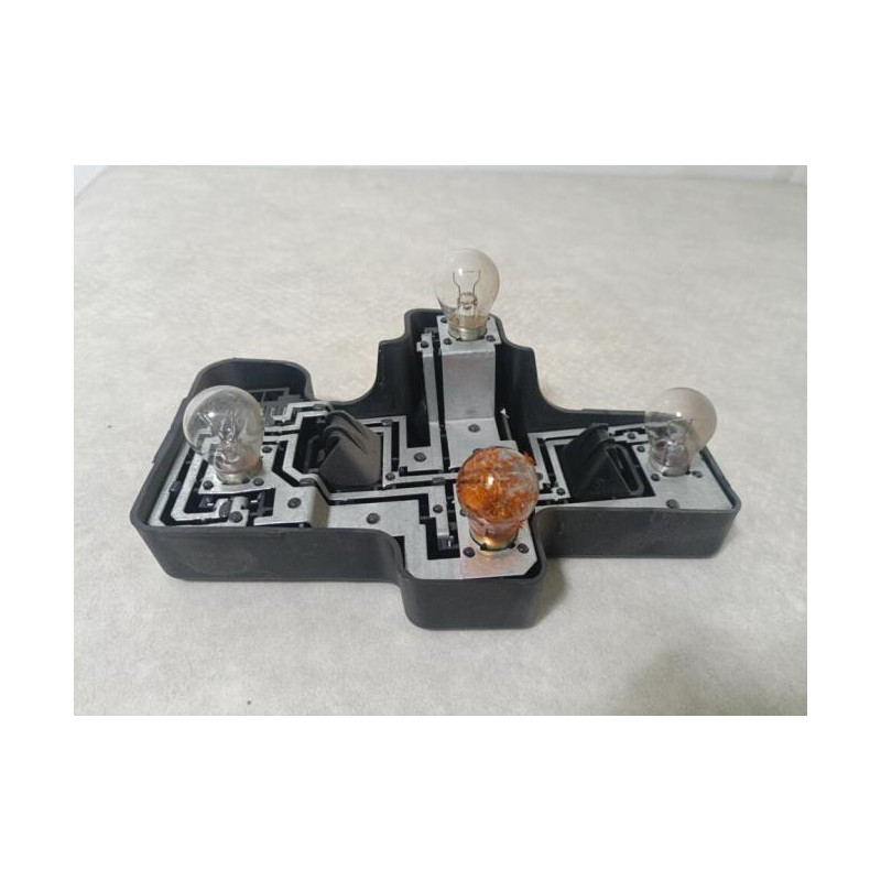 Platine feu arriere droit FIAT 1.6 I 105 16V d’occasion
